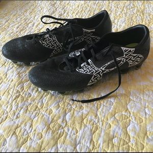 Men’s Soccer Cleats - Under Armour Size 9